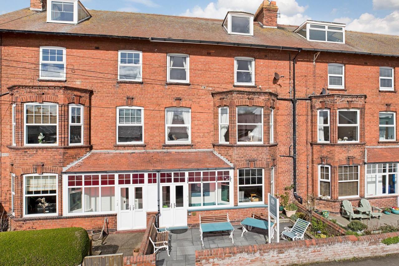 White Rose Guest House Filey Exterior photo